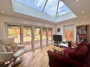 Photo 25- click for photo gallery